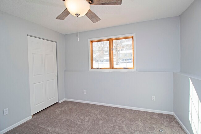 Building Photo - 7250 122nd Ave N