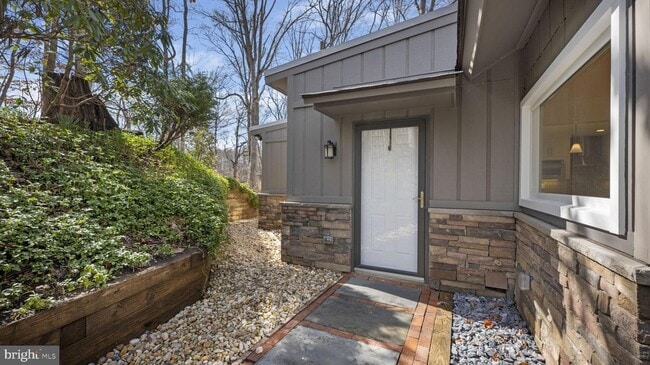 Building Photo - 11450 Game Preserve Rd