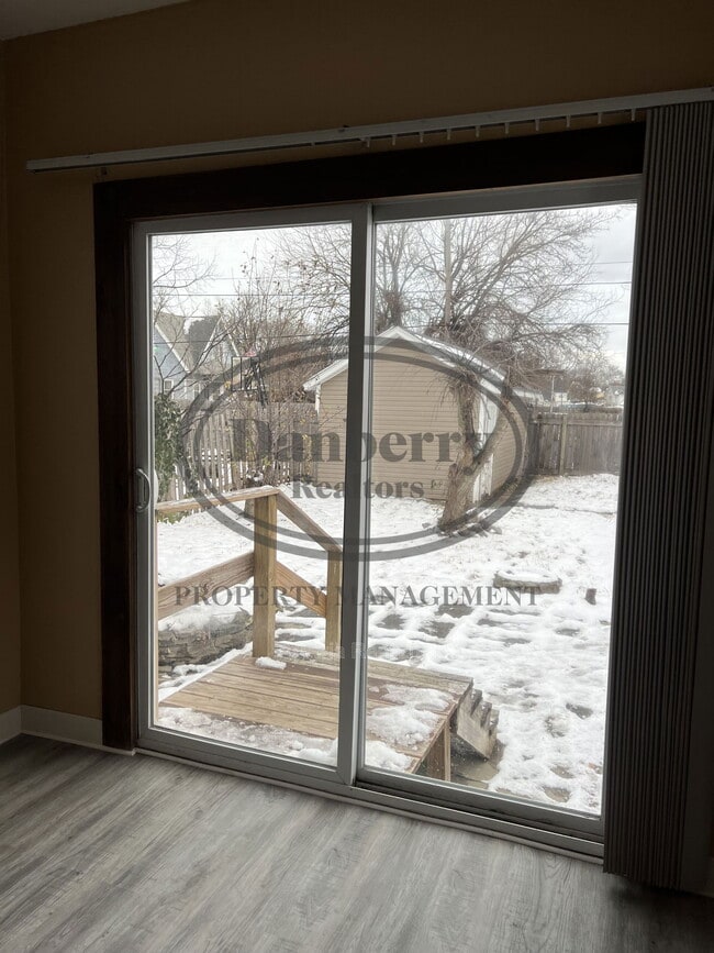 Building Photo - 2416 Lawton Ave