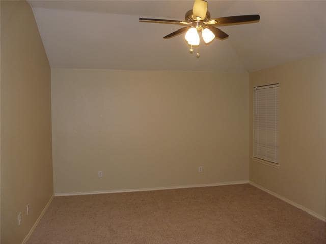 Building Photo - 12024 Gold Creek Dr E