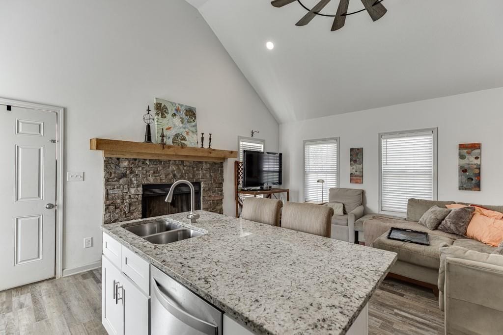 Building Photo - 1051 Gage Dr