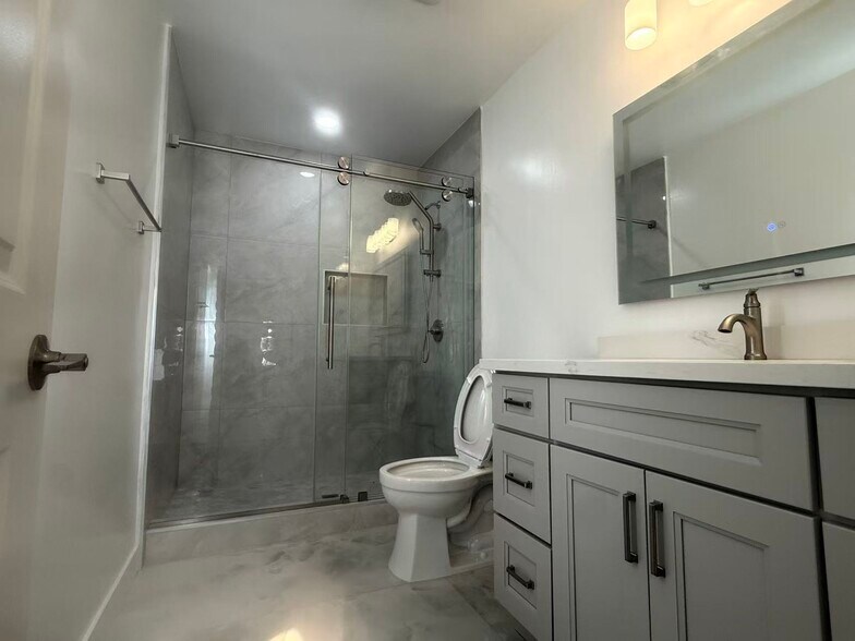 Building Photo - 5149 Arden Dr