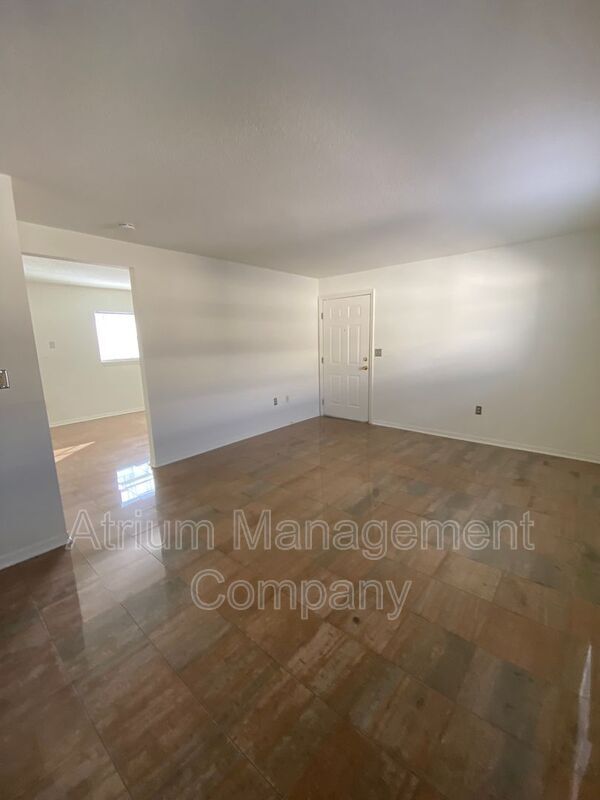 Building Photo - 2505 E Central Blvd