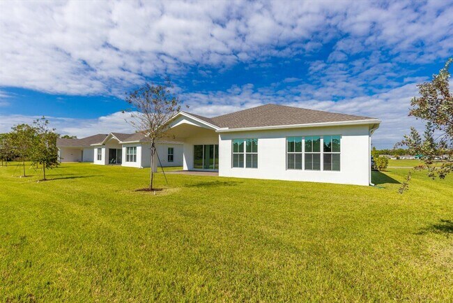 Building Photo - 10264 Field Flower Trl