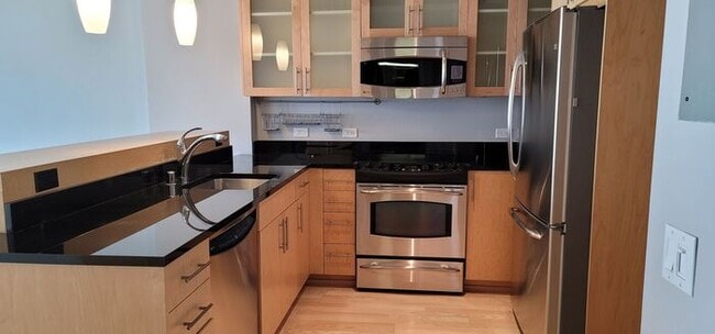 Building Photo - At the Montage!!! 1 bedroom 1 bath luxury ...