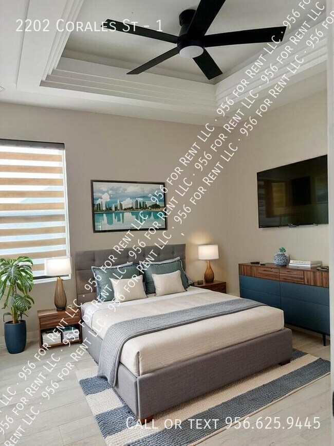 Building Photo - 2202 Corales St