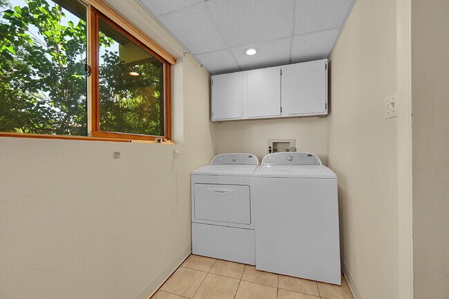 Building Photo - $3,100 - 3 Bed, 2.5 Bath Home in Littleton...