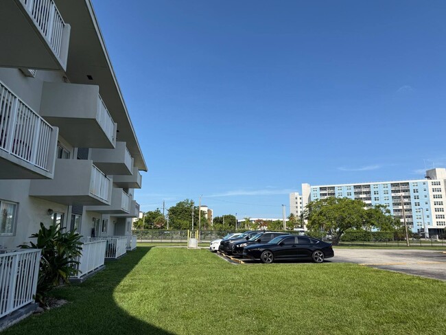 Building Photo - Ram Cutler Bay LLC