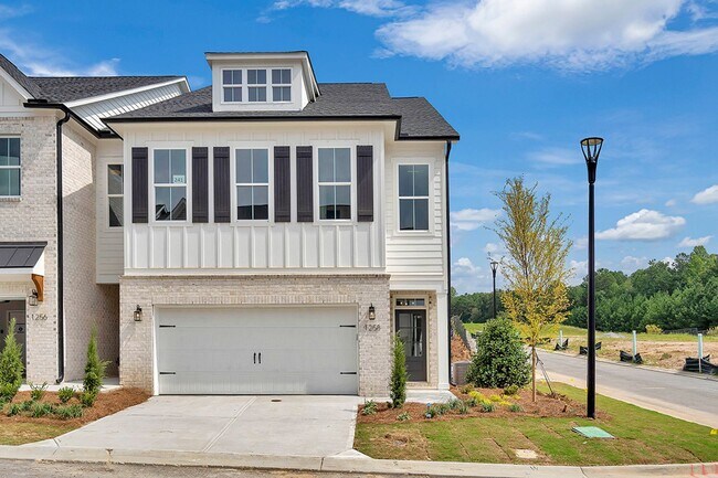Building Photo - Luxury Westshore Townhome