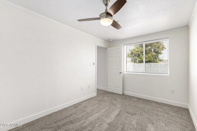 Building Photo - 3920 W Harmont Dr