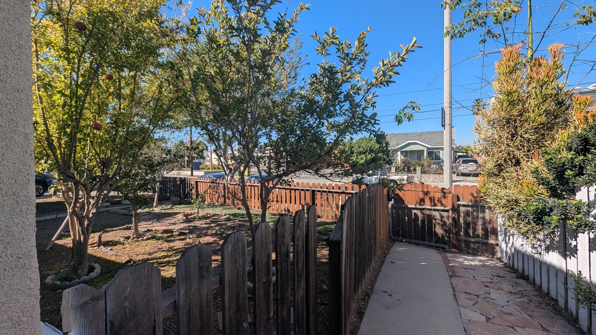 Building Photo - 312 W Olive St