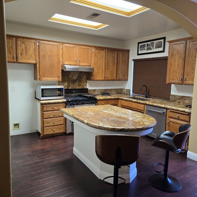 Building Photo - 12008 Sandy River Ct