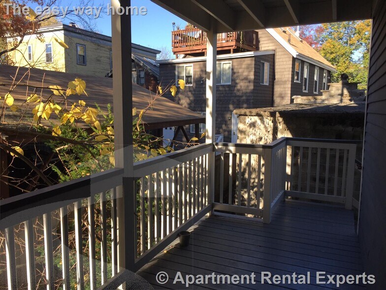 Building Photo - 9 Orrin St