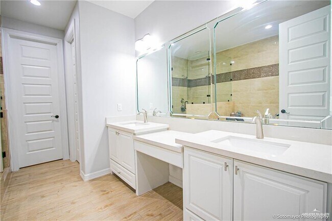 Building Photo - 22 E St