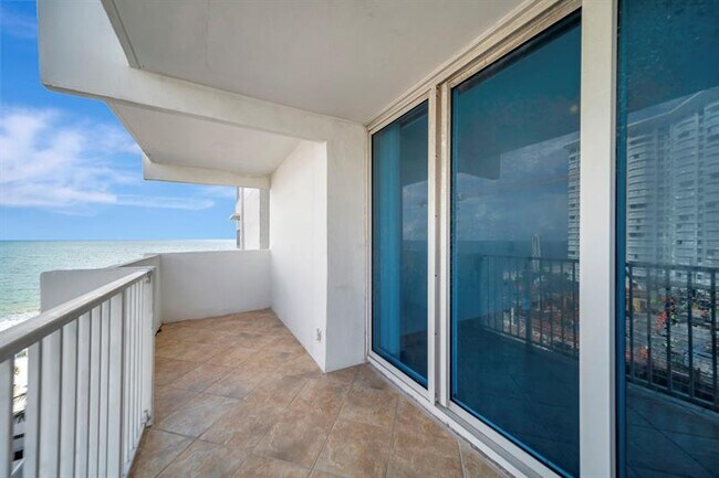 Building Photo - 1360 S Ocean Blvd