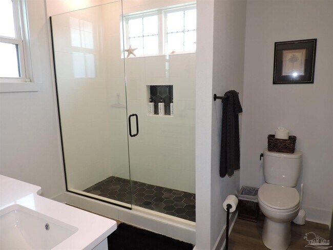 Building Photo - 13833 Red Drum Ct