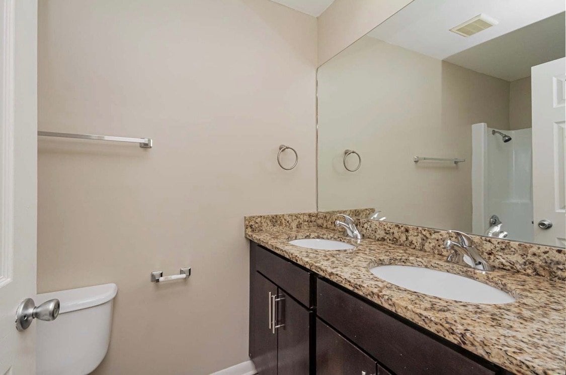 Building Photo - 6173 Brookwood Dr