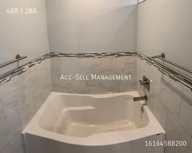 Building Photo - 53 Luray Ave NW