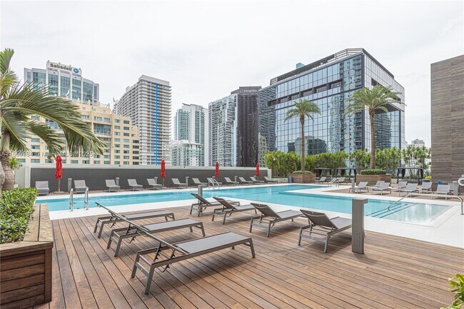Building Photo - 1080 Brickell Ave