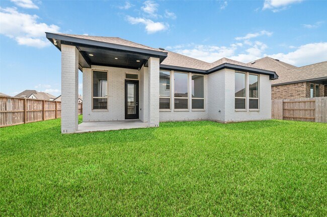 Building Photo - 7315 Camden Crestwood Way