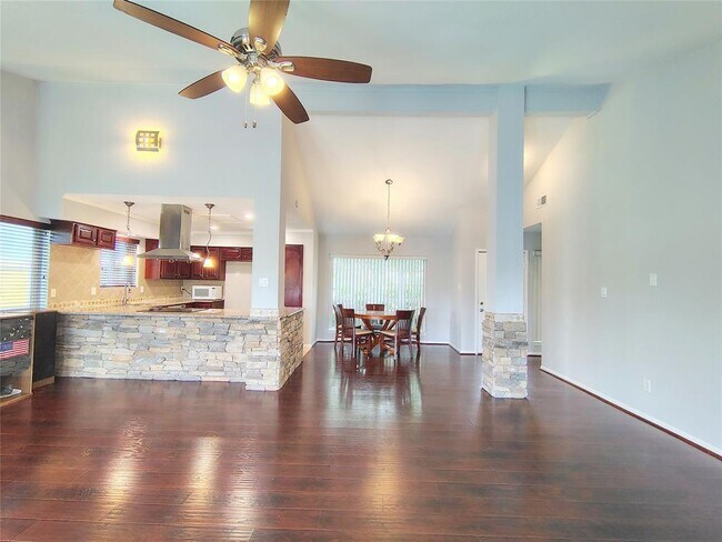 Building Photo - 2546 Long Reach Dr