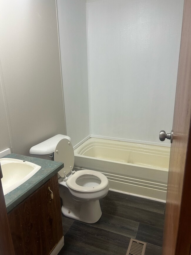 Building Photo - 4058 Veterans Hwy W