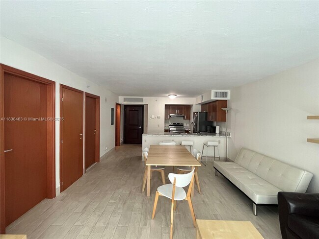 Building Photo - 9499 Collins Ave
