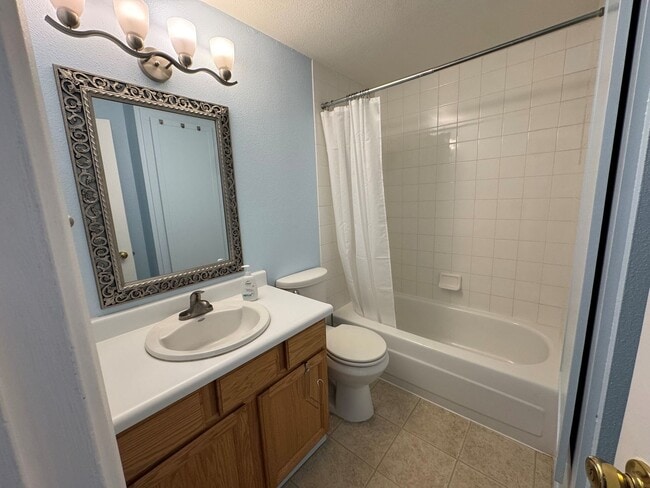 Building Photo - 3923 Pawn Pl