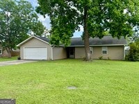 Building Photo - 104 Woodcarver Trail