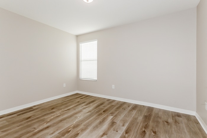 Building Photo - 1509 Oak Pond St