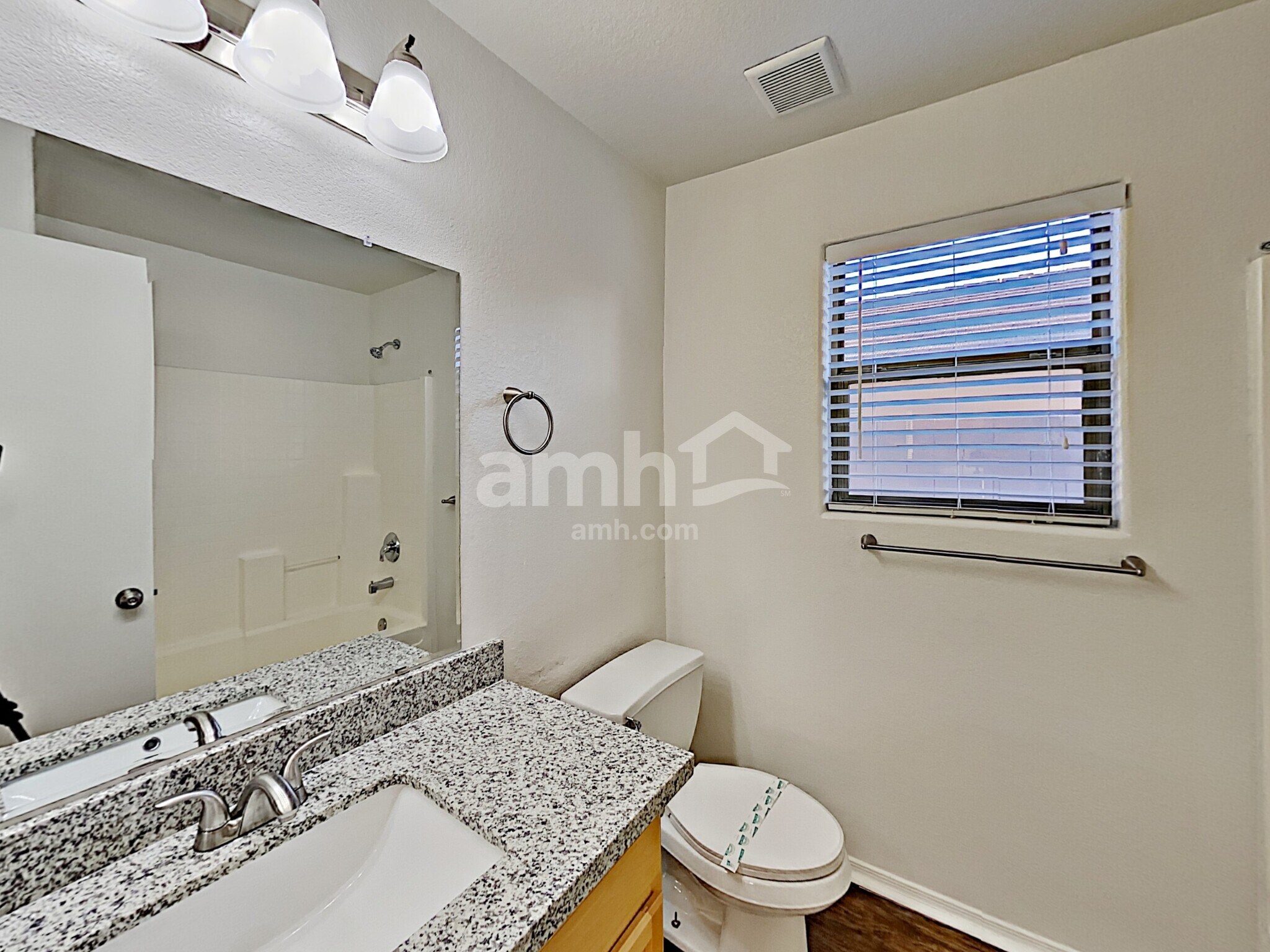 Building Photo - 13984 N 134th Dr