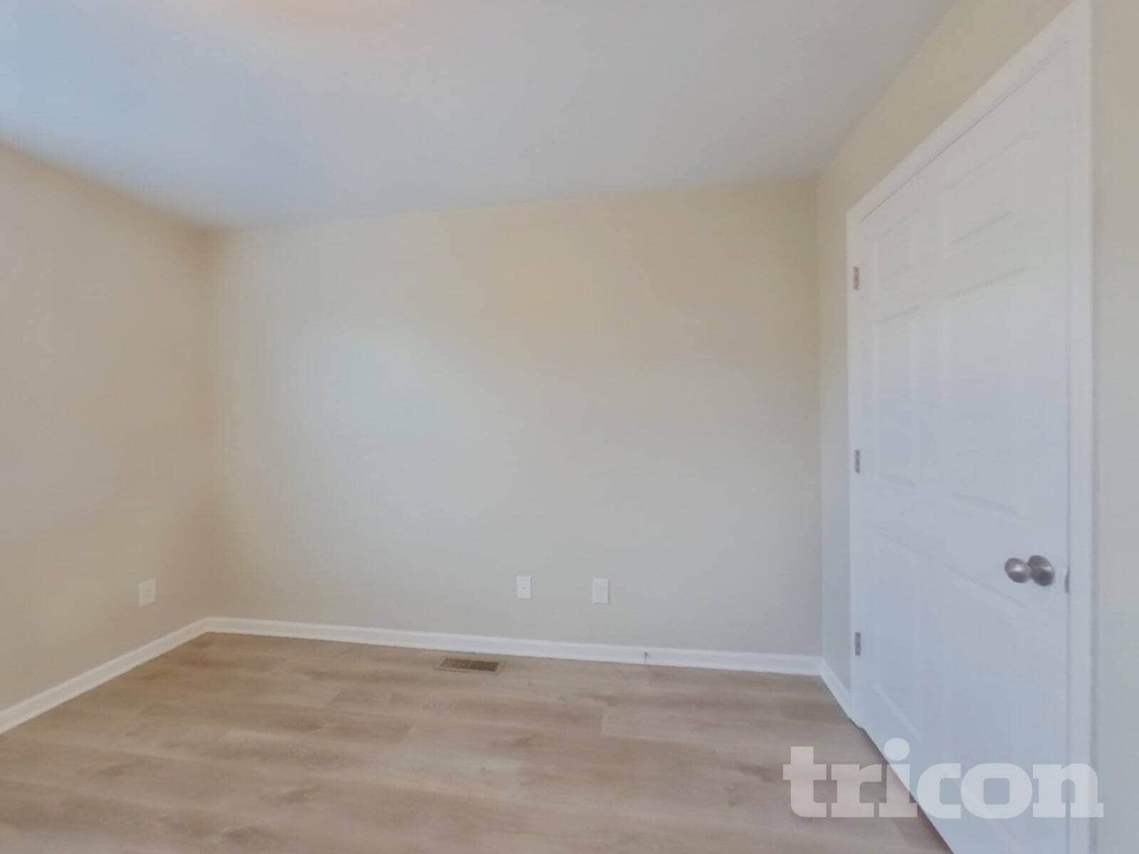 Building Photo - 1921 Sheffield Ln