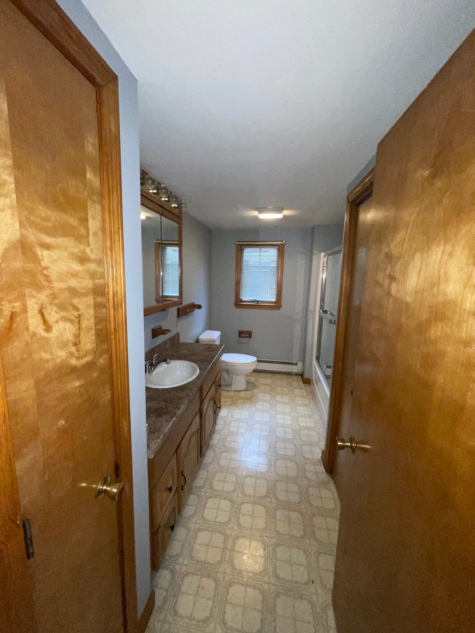 Building Photo - 132 Pitman St