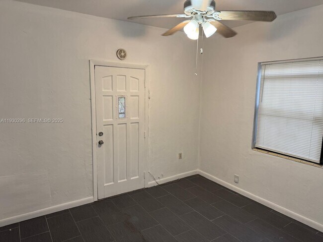 Building Photo - 1411 NW 41st St