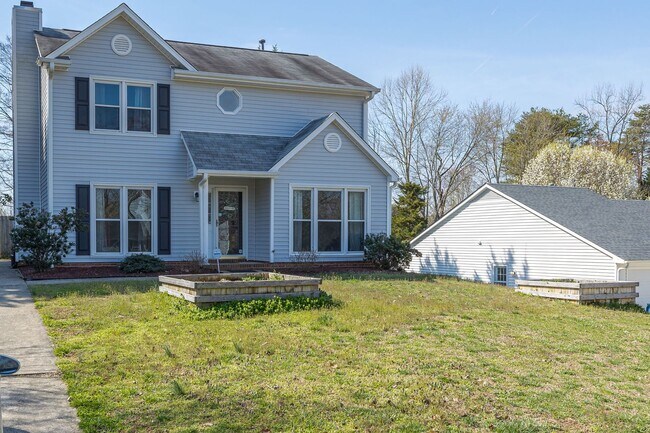 Building Photo - Immaculate updated 2 story 3 bedroom 2.5 bathroom house in the Briarwood area Greensboro