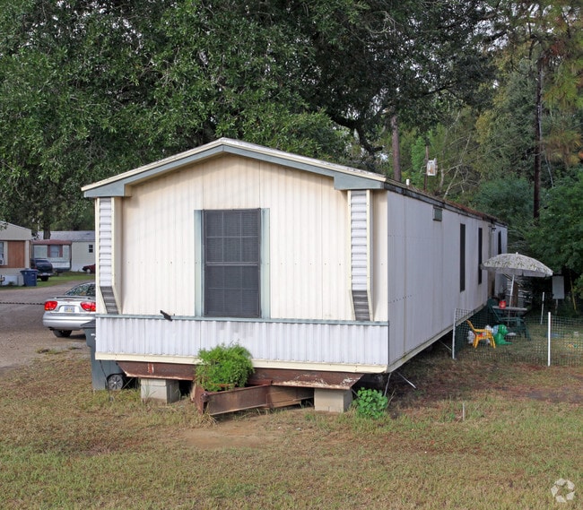 Building Photo - 10515 Hwy 613