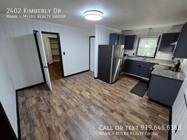 Building Photo - 2402 Kimberly Dr