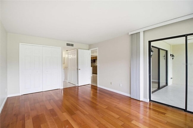 Building Photo - 4620 Longwater Chase