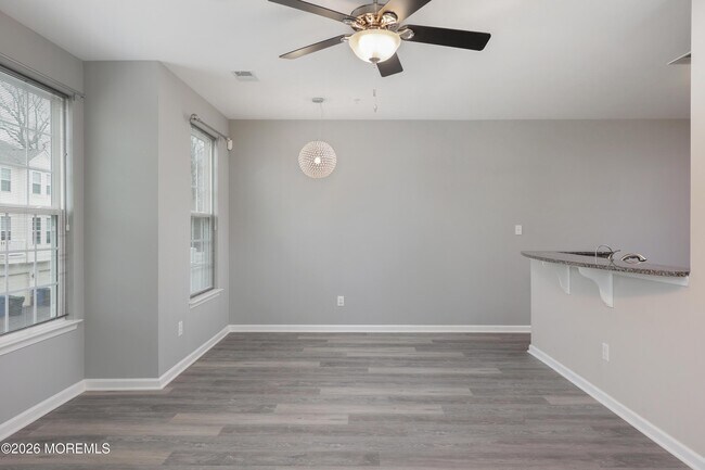 Building Photo - 43 Jake Dr