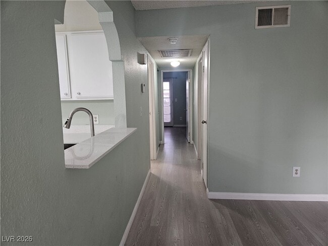 Building Photo - 4752 O'Bannon Dr