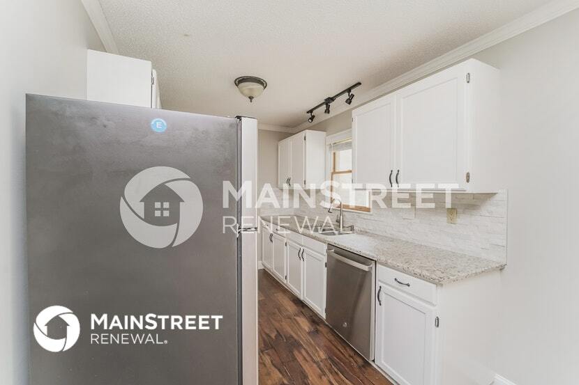 Building Photo - 1111 Woodhaven Dr