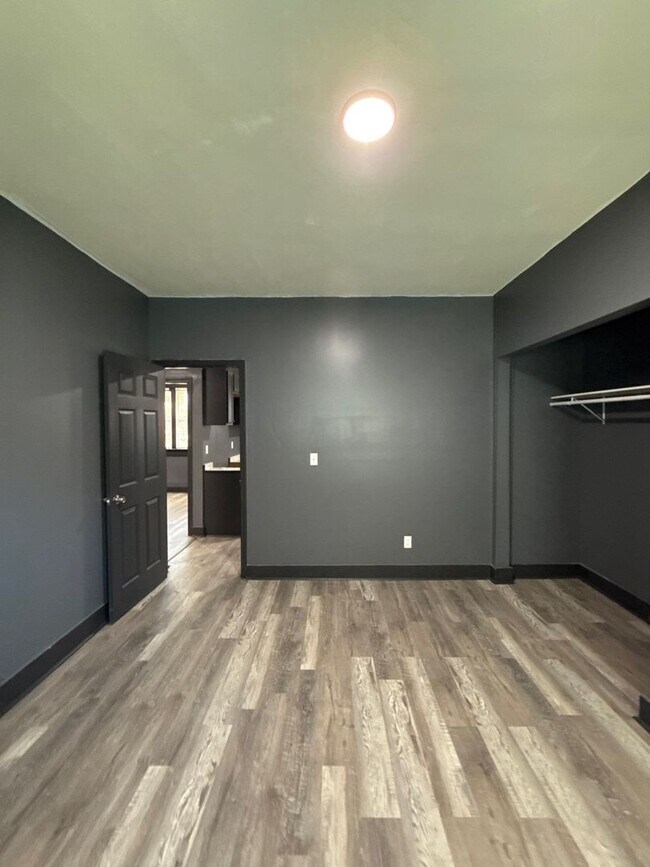 Building Photo - Welcome to your dream home!