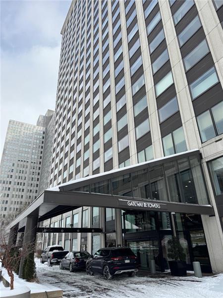 Building Photo - 320 Fort Duquesne Blvd
