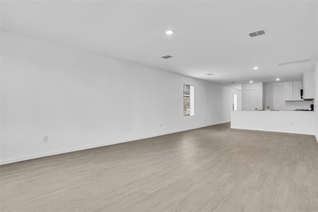Building Photo - 2022 Shady Oaks Dr