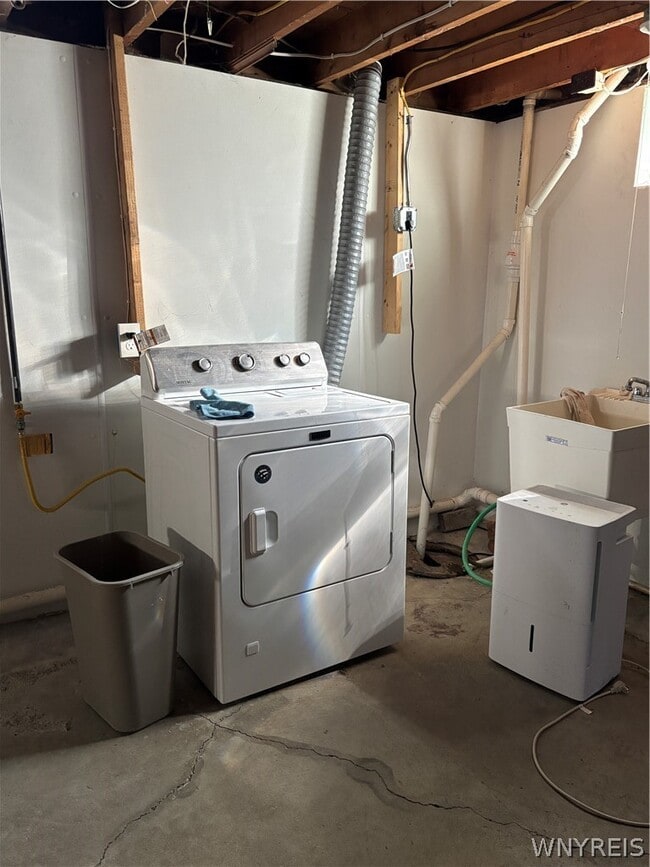 Building Photo - 42 Kerr Ave