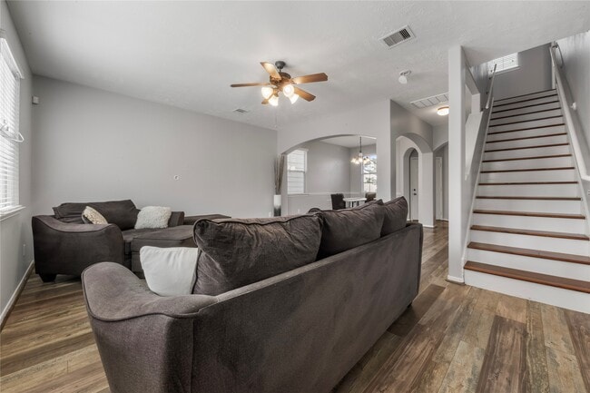 Building Photo - 6354 Wilshire Ridge