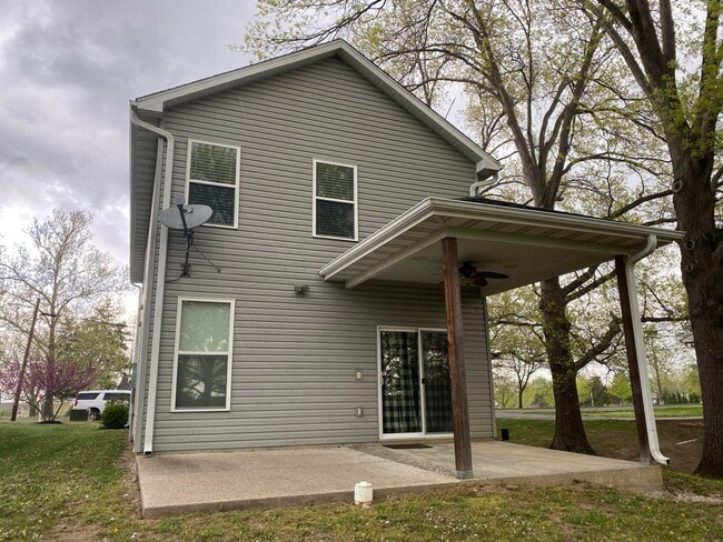 Building Photo - 3620 Southland Dr