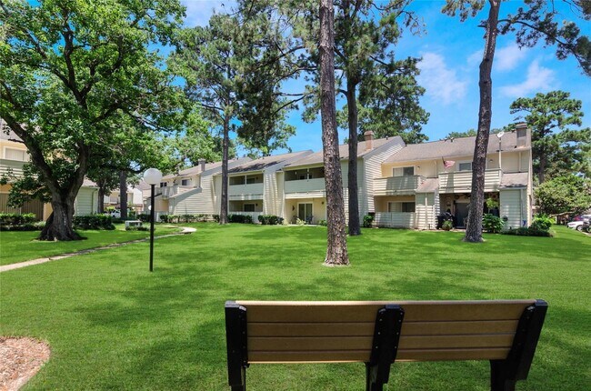 Building Photo - 14555 Wunderlich Dr