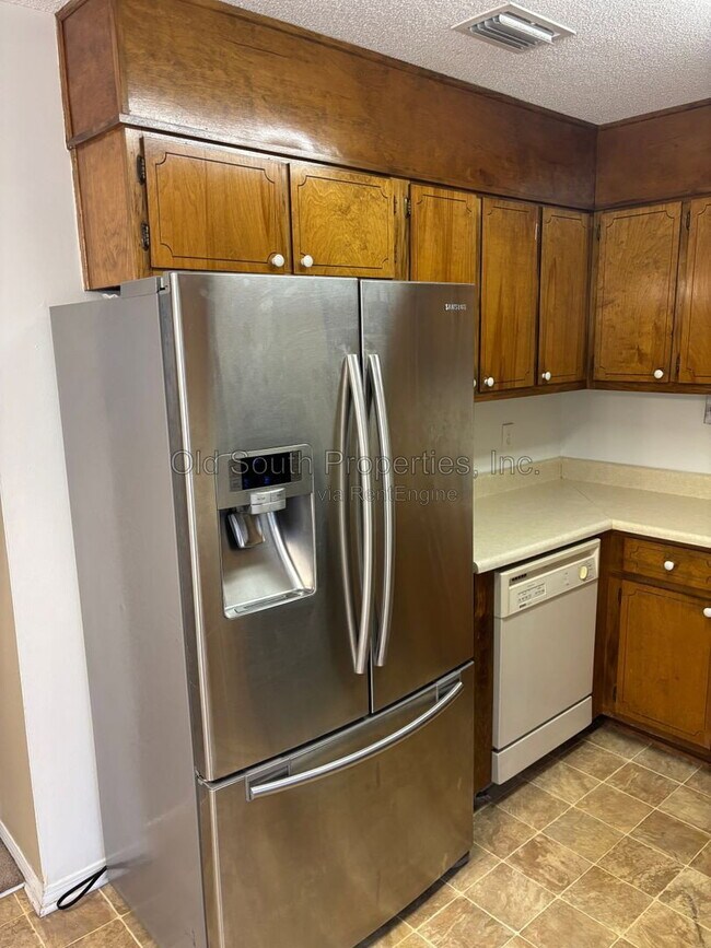 Building Photo - 6427 Lanier Dr