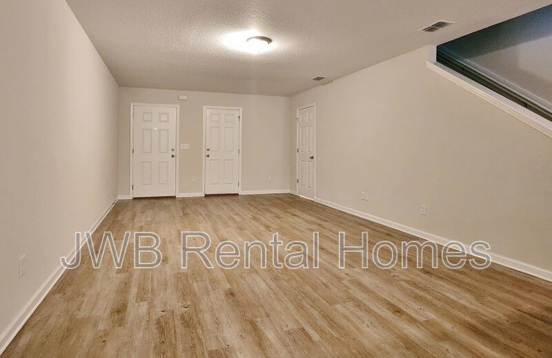 Building Photo - 7872 Playschool Ln